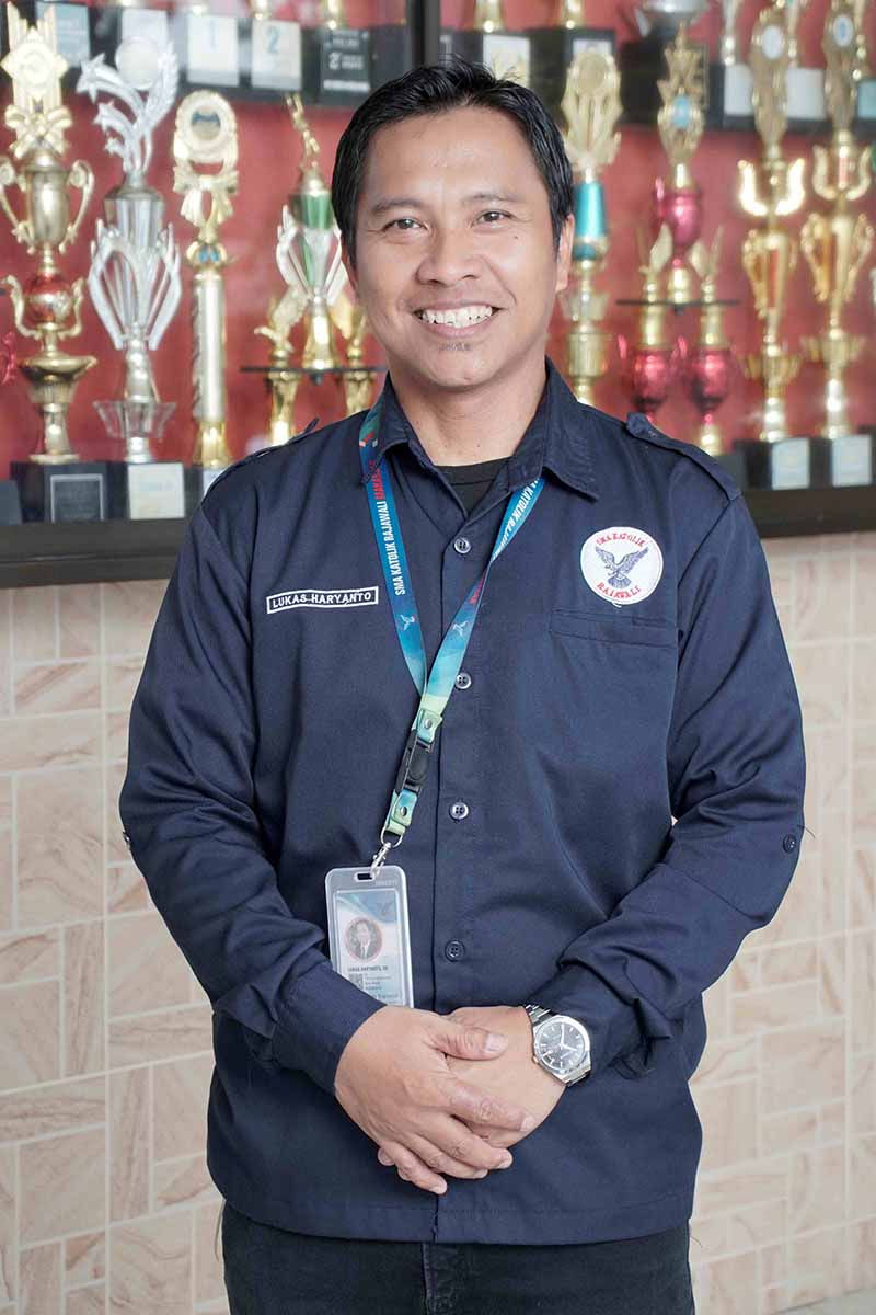 Lukas Haryanto, SS., Gr